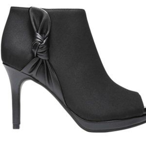 Lifestride Addison Heel Booties 10M